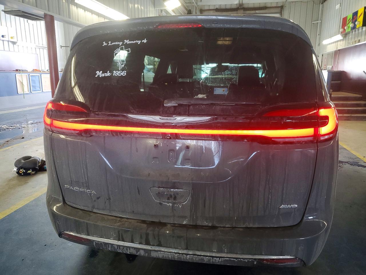 2023 CHRYSLER PACIFICA TOURING L photo 6