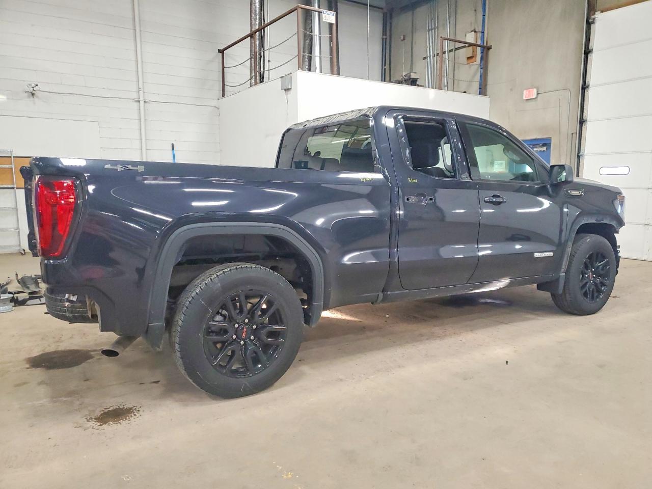 2025 GMC SIERRA K1500 ELEVATION photo 3