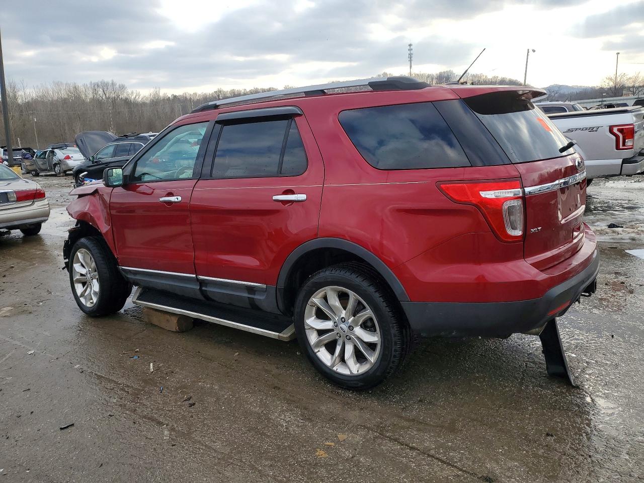 2013 FORD EXPLORER XLT photo 3