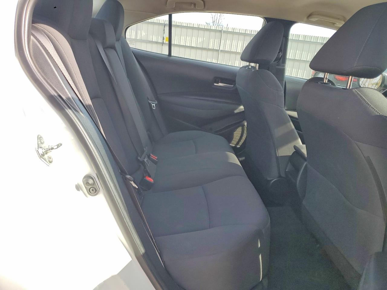 2020 TOYOTA COROLLA LE photo 28