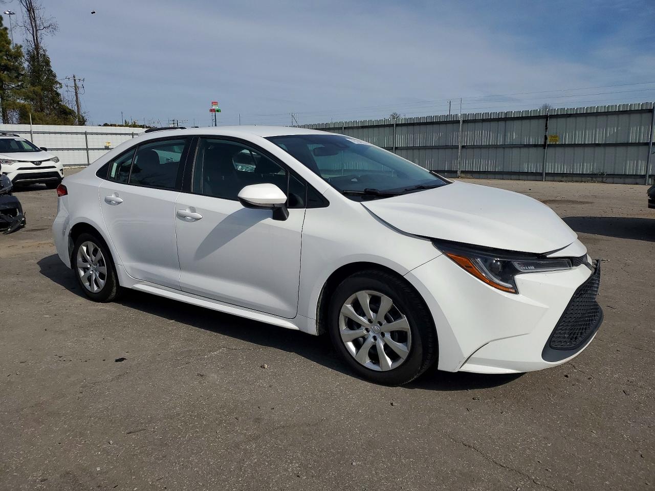 2020 TOYOTA COROLLA LE photo 10