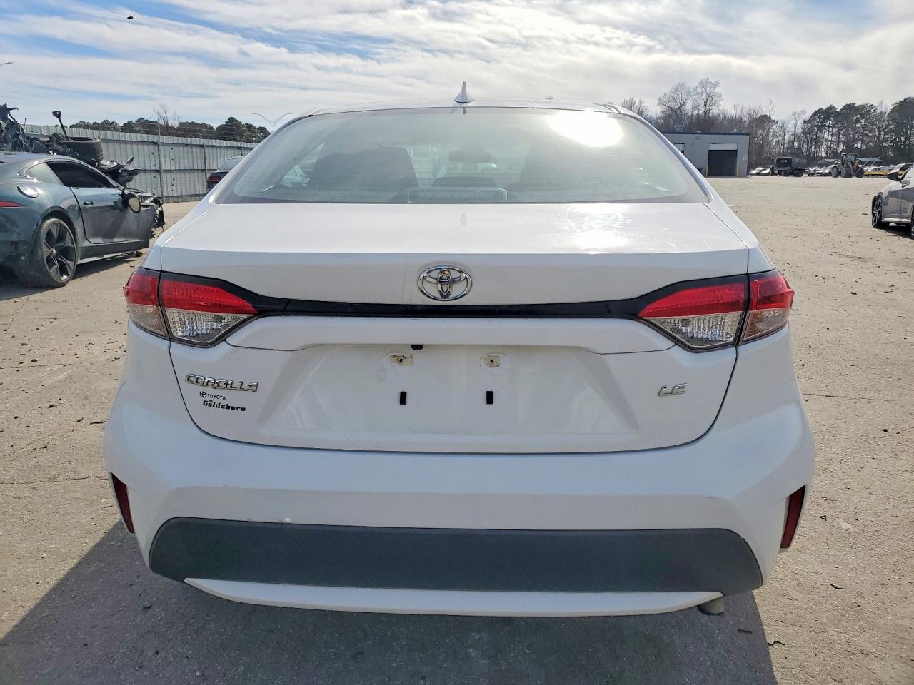 2020 TOYOTA COROLLA LE photo 16