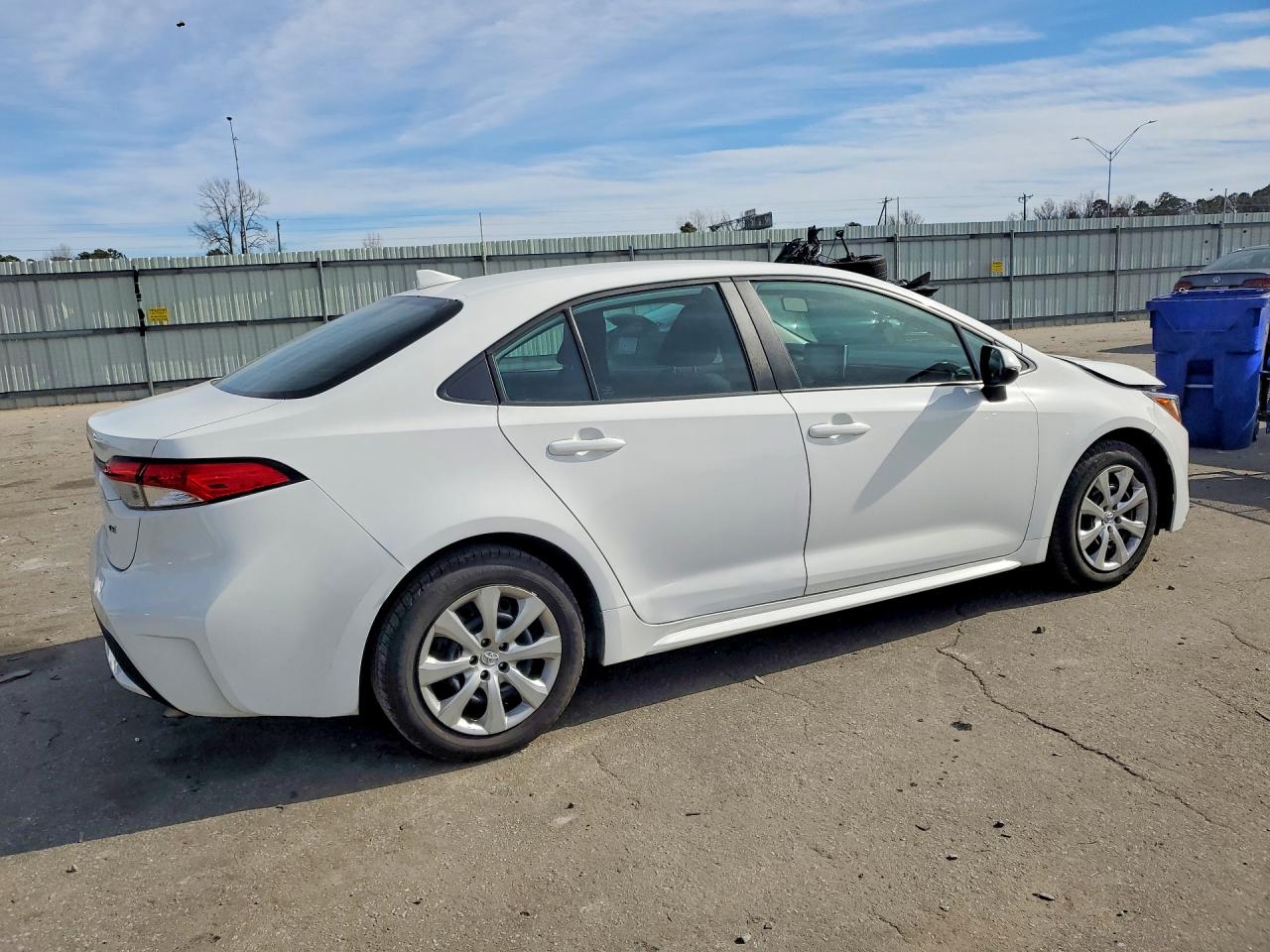 2020 TOYOTA COROLLA LE photo 7