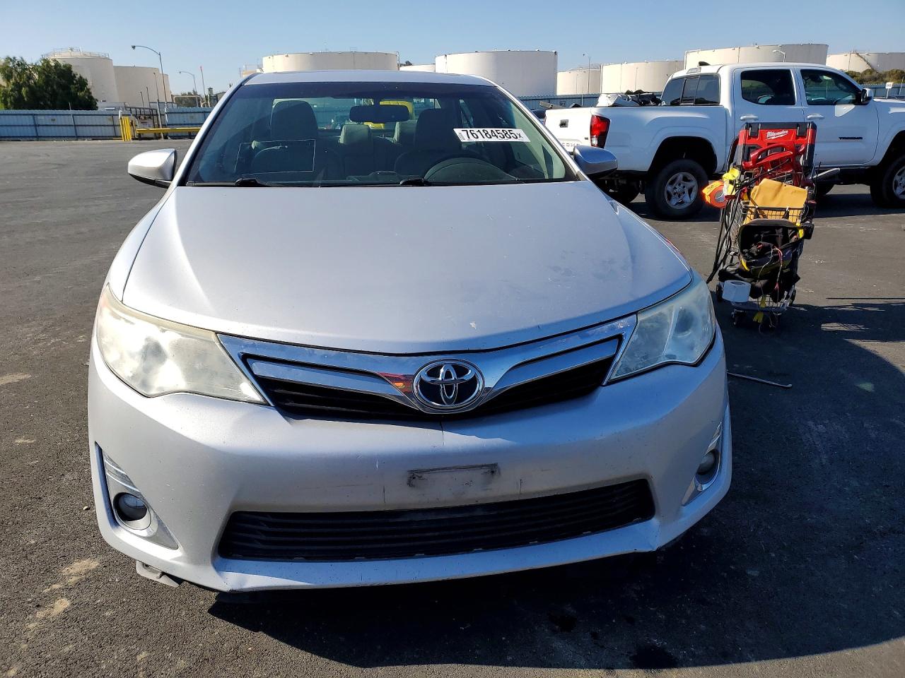 2014 TOYOTA CAMRY SE photo 9