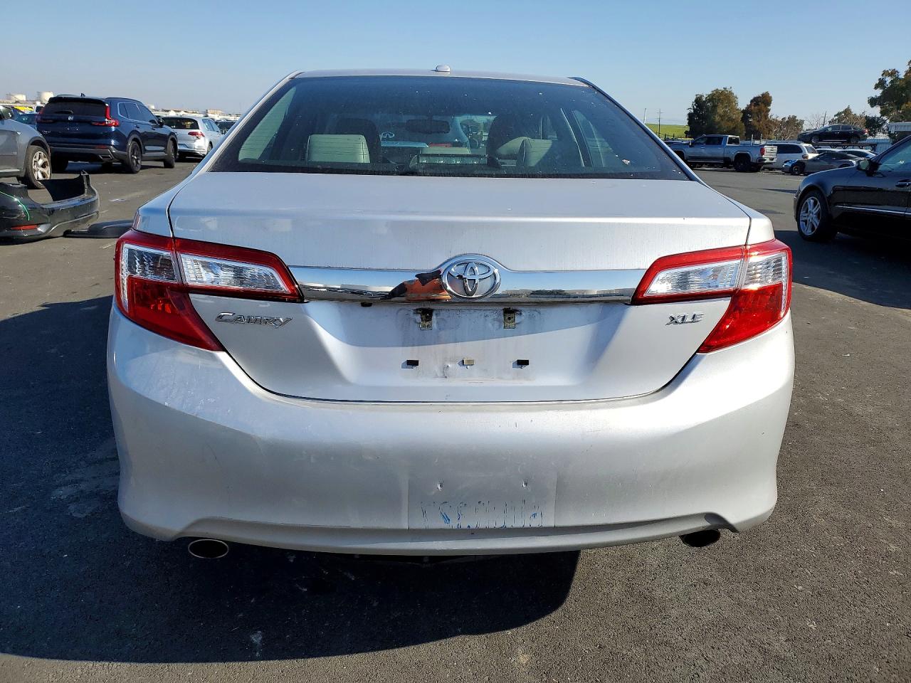 2014 TOYOTA CAMRY SE photo 11