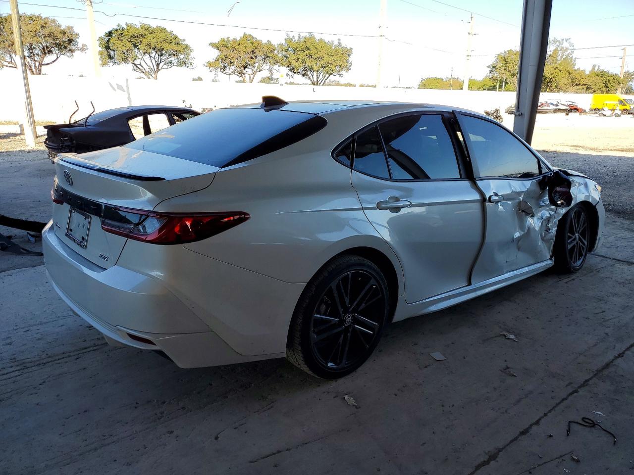2025 TOYOTA CAMRY XSE photo 5