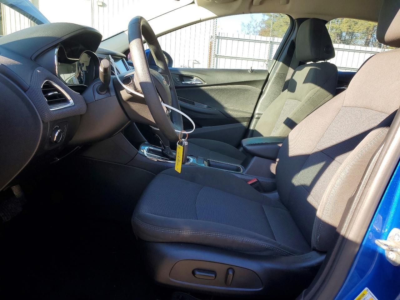 2017 CHEVROLET CRUZE LT photo 7