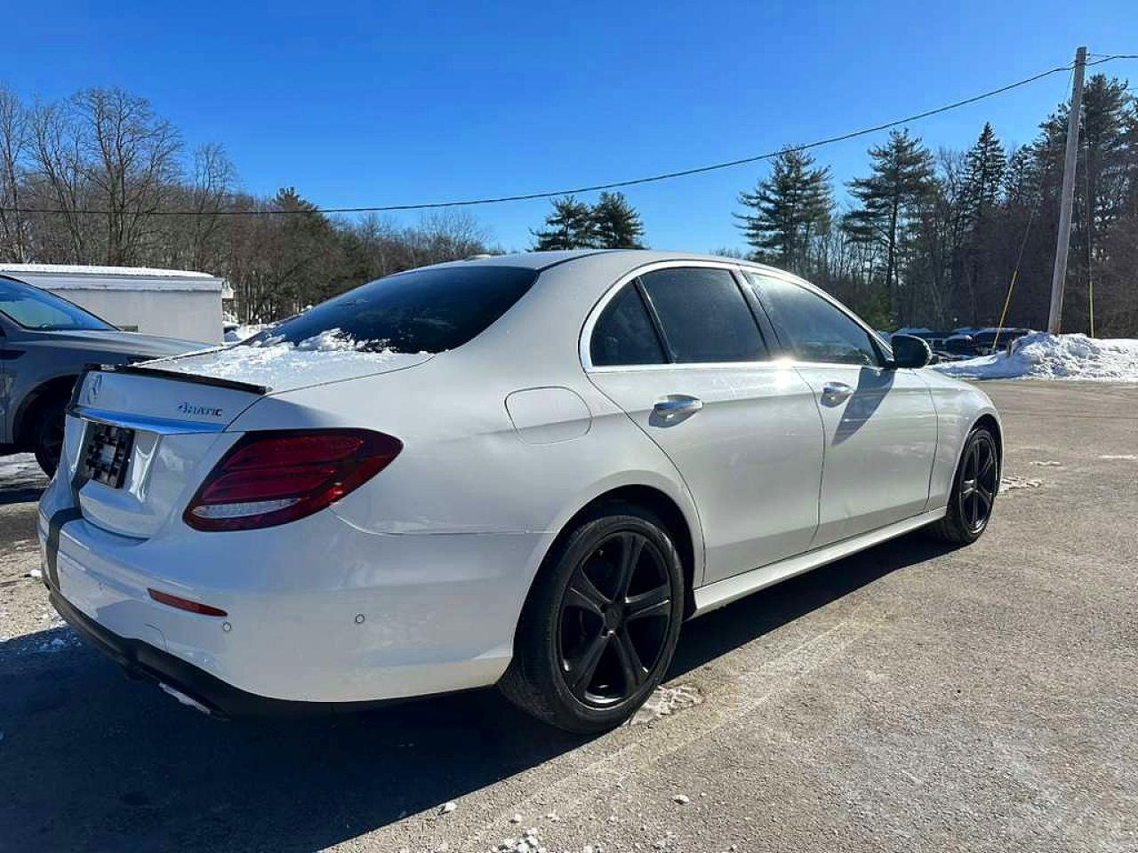 2017 MERCEDES-BENZ E 300 4MATIC photo 5