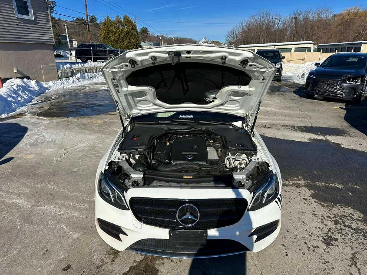 2017 MERCEDES-BENZ E 300 4MATIC photo 17
