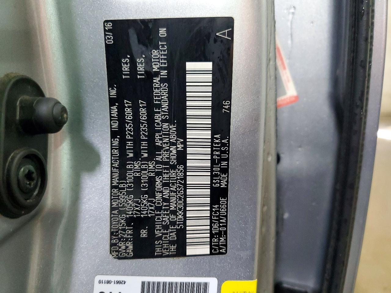 2016 TOYOTA SIENNA LE photo 37