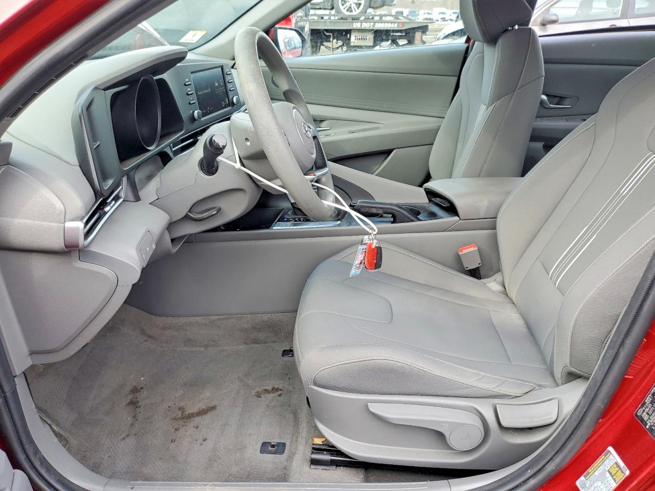 2023 HYUNDAI ELANTRA SEL photo 13