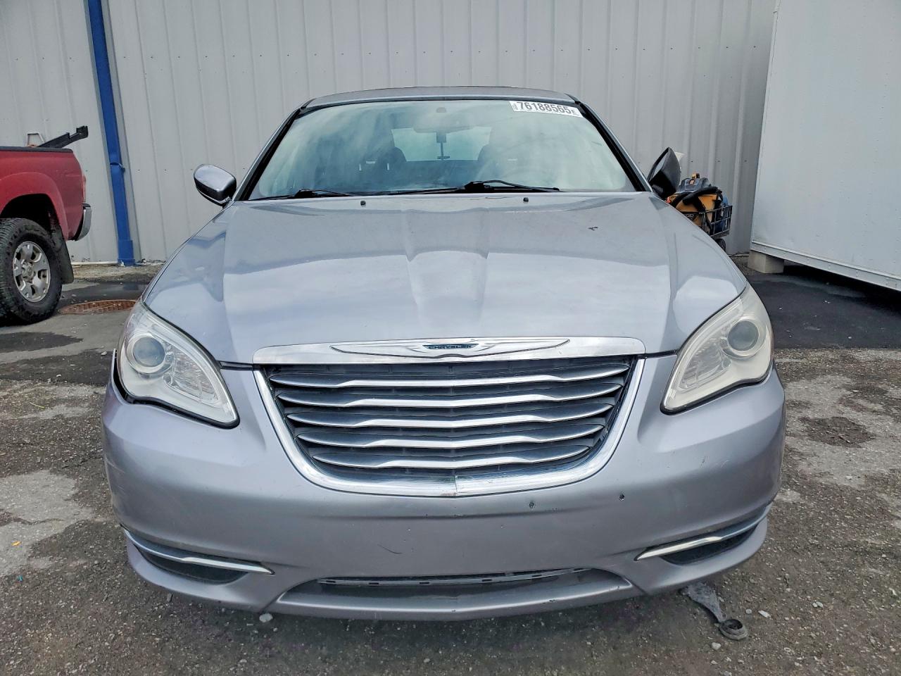 2013 CHRYSLER 200 TOURING photo 13
