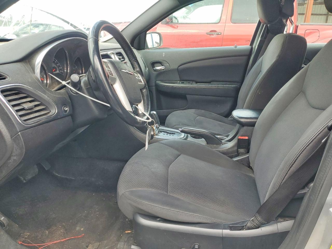 2013 CHRYSLER 200 TOURING photo 19
