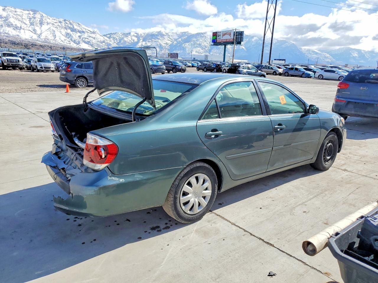 2006 TOYOTA CAMRY LE photo 5