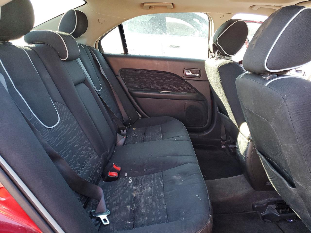 2012 FORD FUSION SE photo 28