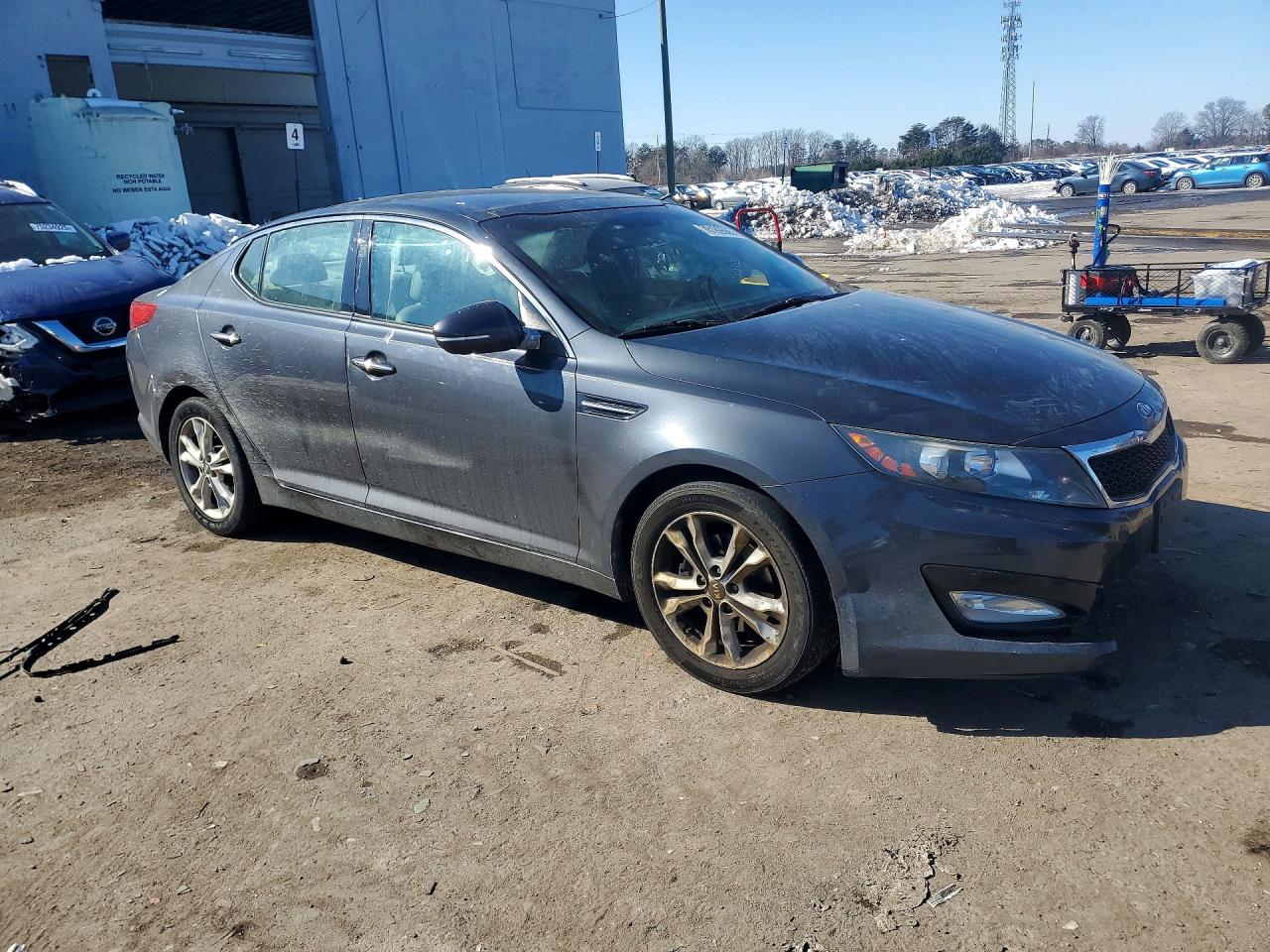 2011 KIA OPTIMA EX photo 4