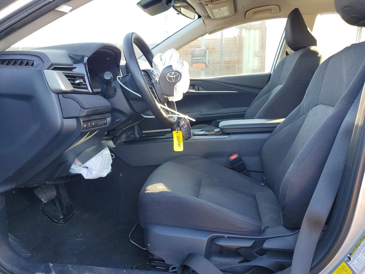 2025 TOYOTA CAMRY XSE photo 7