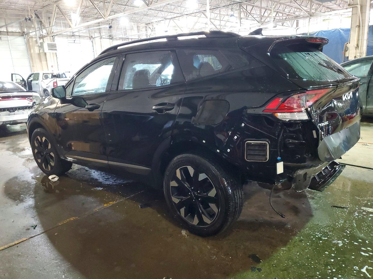 2023 KIA SPORTAGE X-LINE photo 3