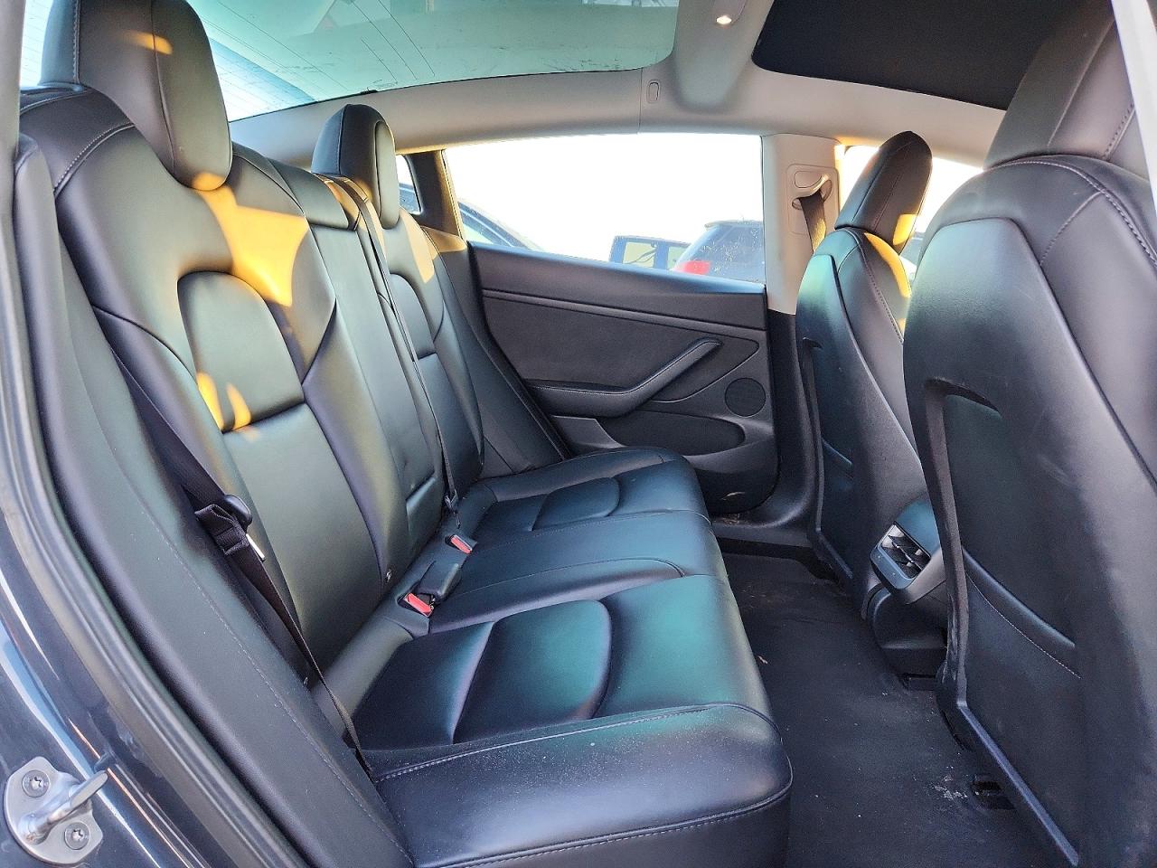 2022 TESLA MODEL 3 photo 19