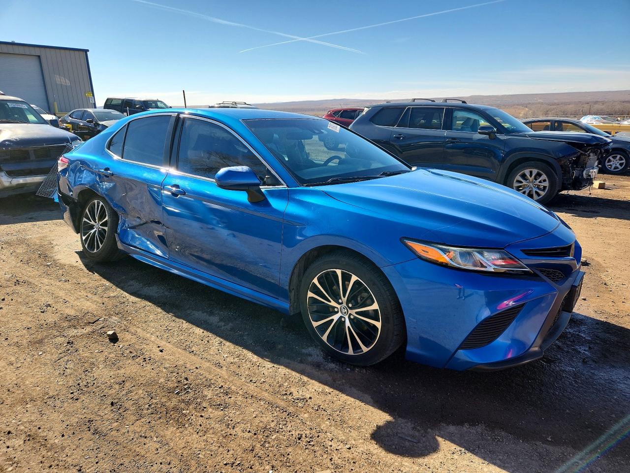 2018 TOYOTA CAMRY SE photo 7