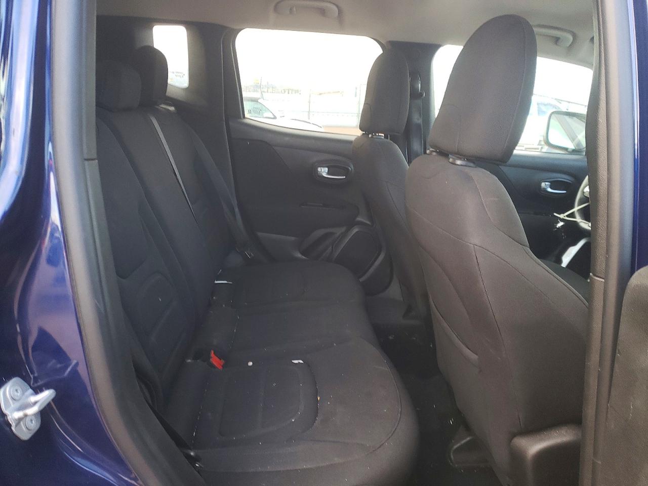 2019 JEEP RENEGADE LATITUDE photo 10