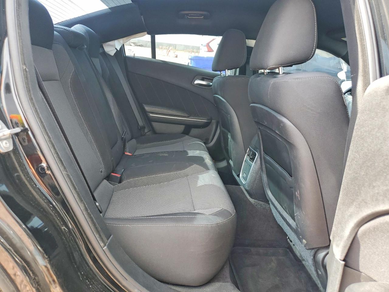2016 DODGE CHARGER SXT photo 10
