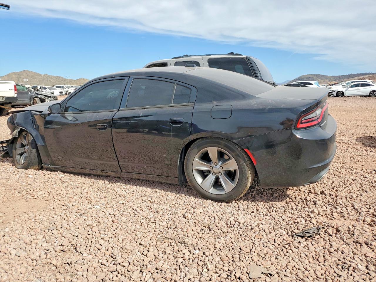 2016 DODGE CHARGER SXT photo 2
