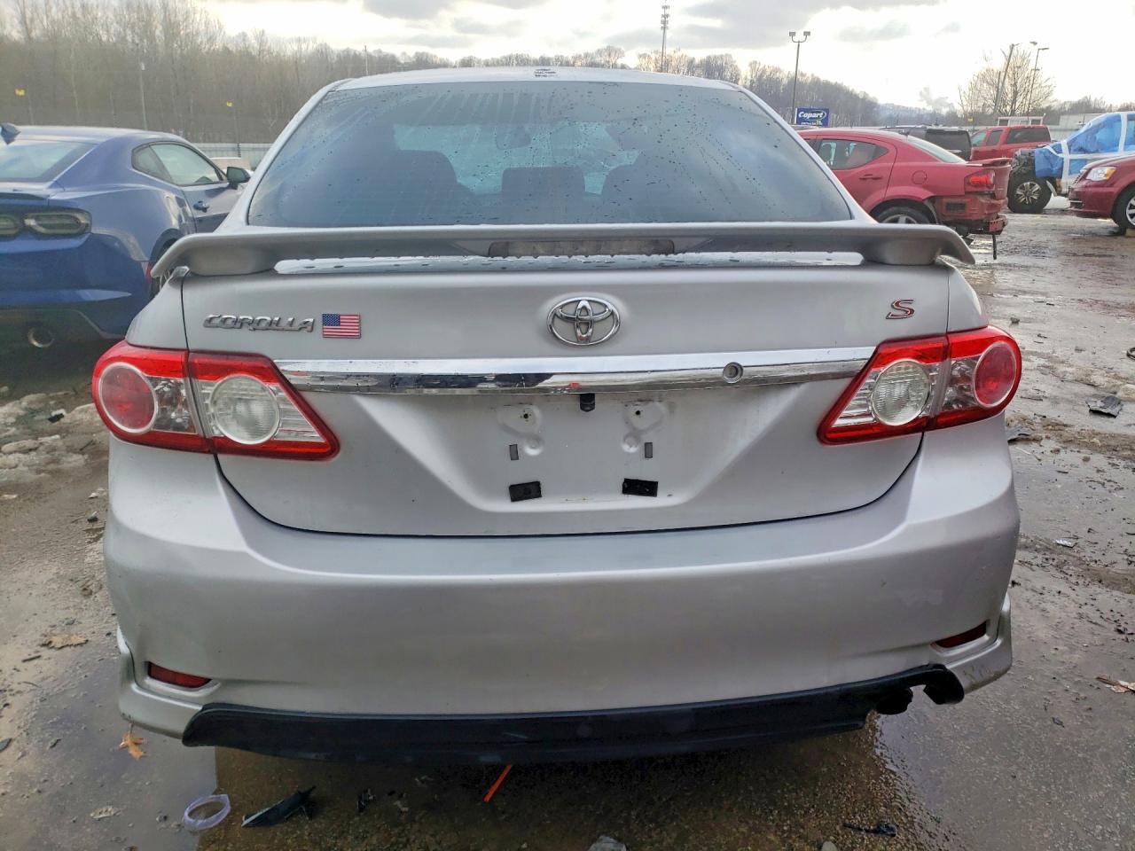 2013 TOYOTA COROLLA S photo 6