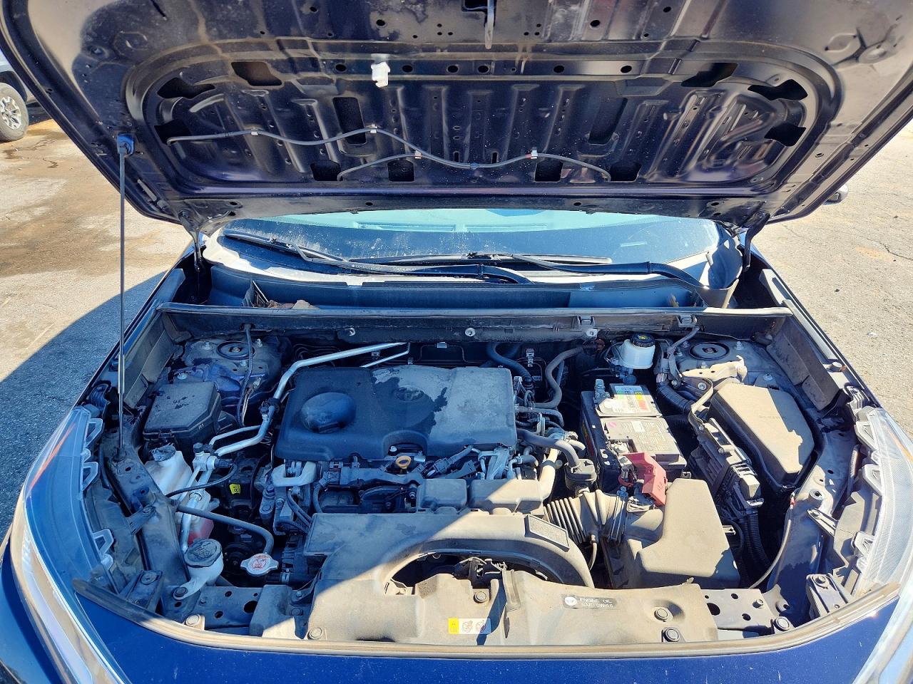 2019 TOYOTA RAV4 XLE photo 23