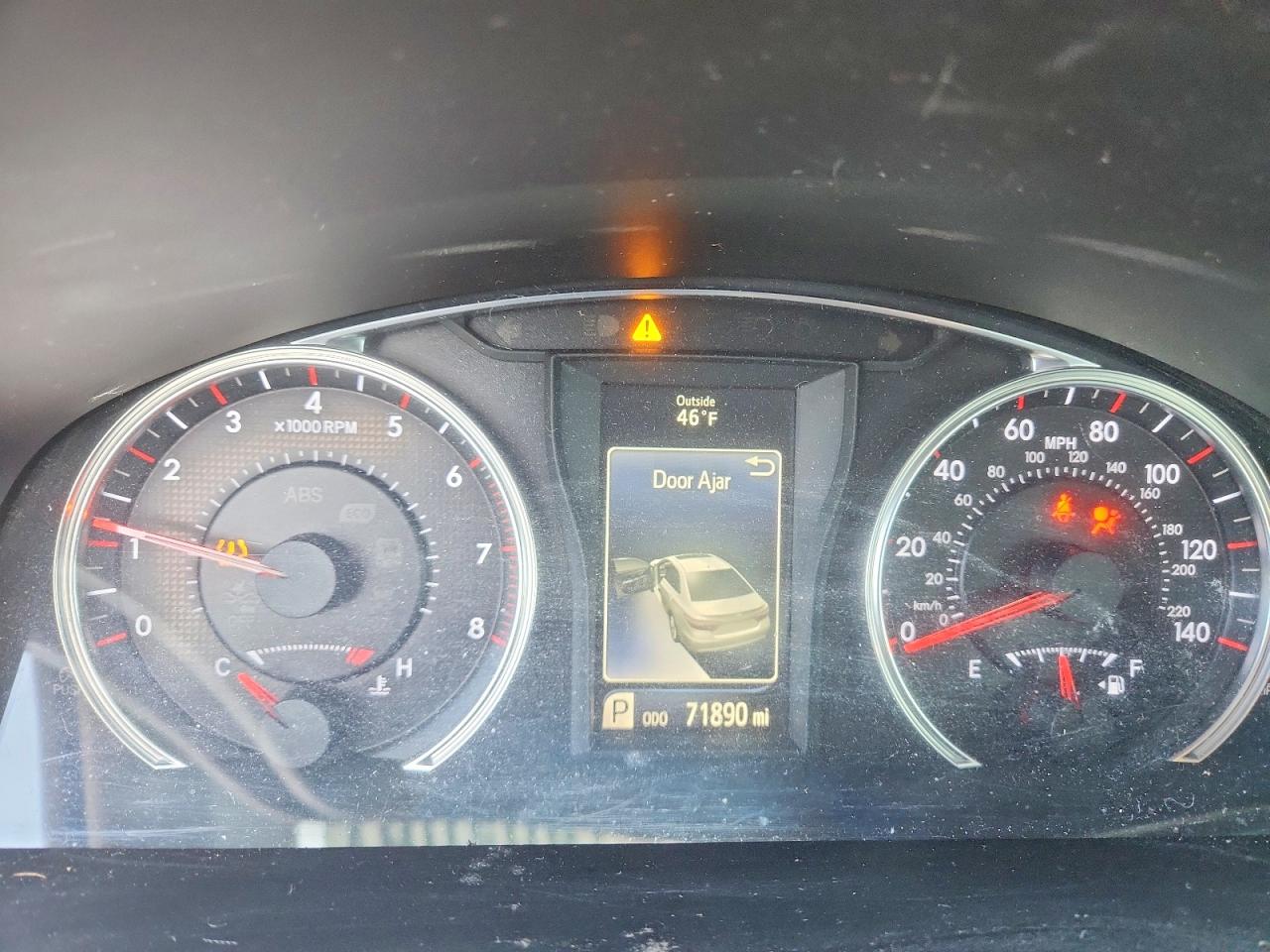 2015 TOYOTA CAMRY LE photo 17