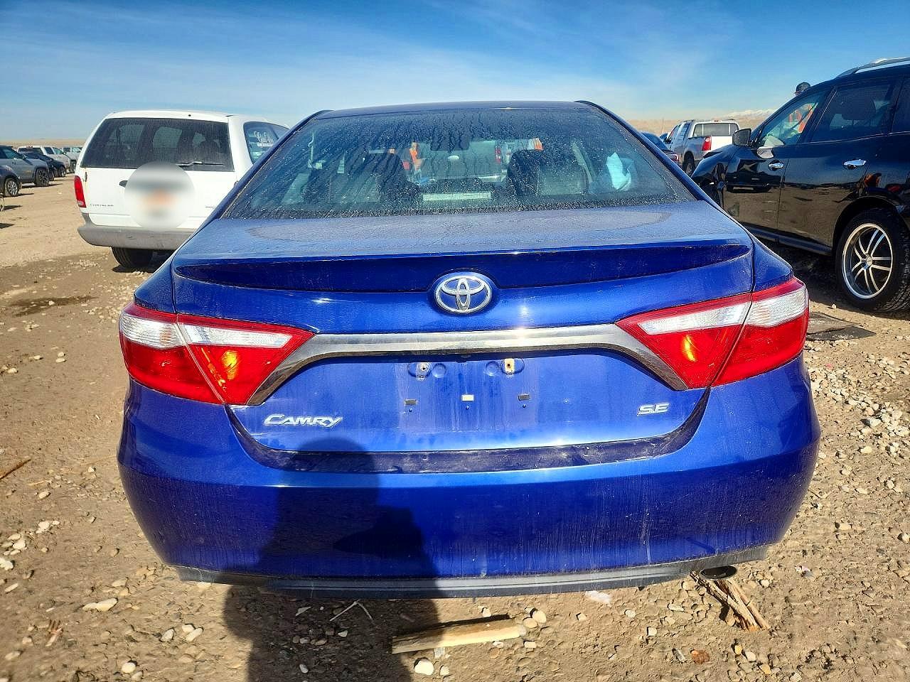 2015 TOYOTA CAMRY LE photo 11