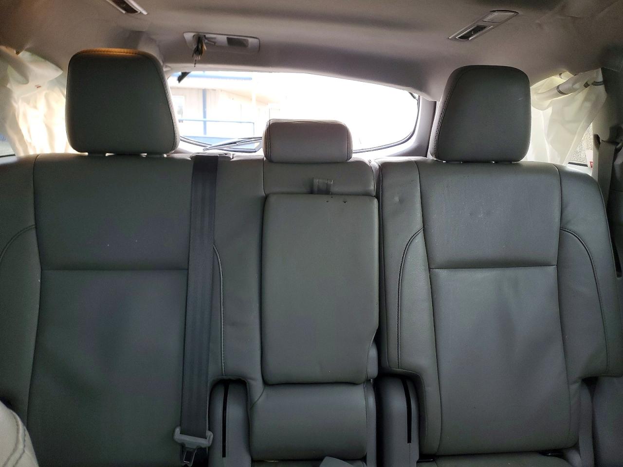 2017 TOYOTA HIGHLANDER XLE photo 19