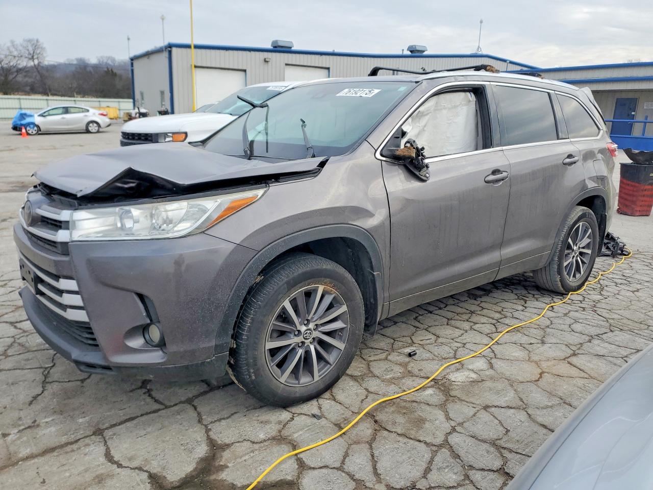 2017 TOYOTA HIGHLANDER