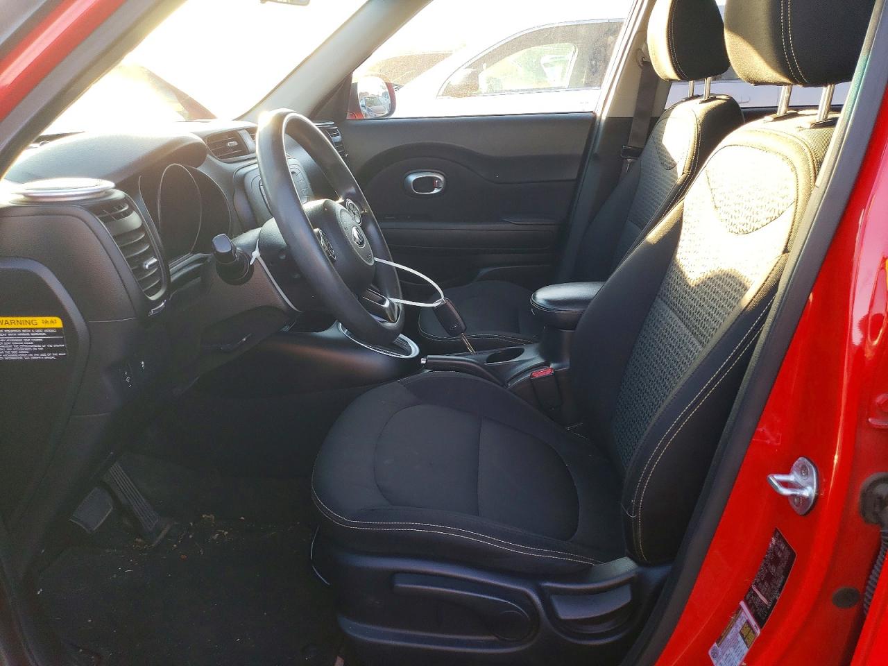2016 KIA SOUL + photo 13