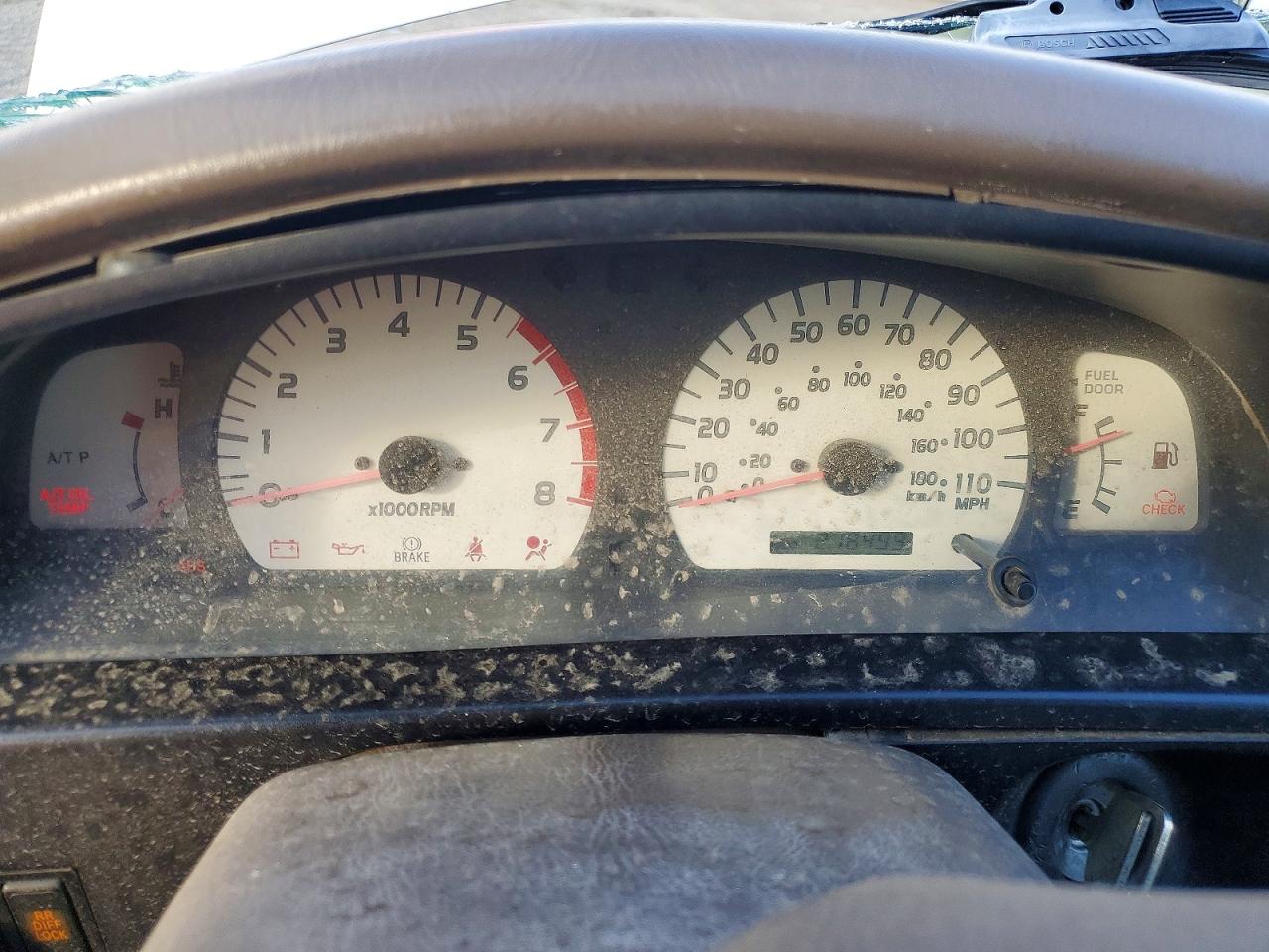 2004 TOYOTA TACOMA photo 9