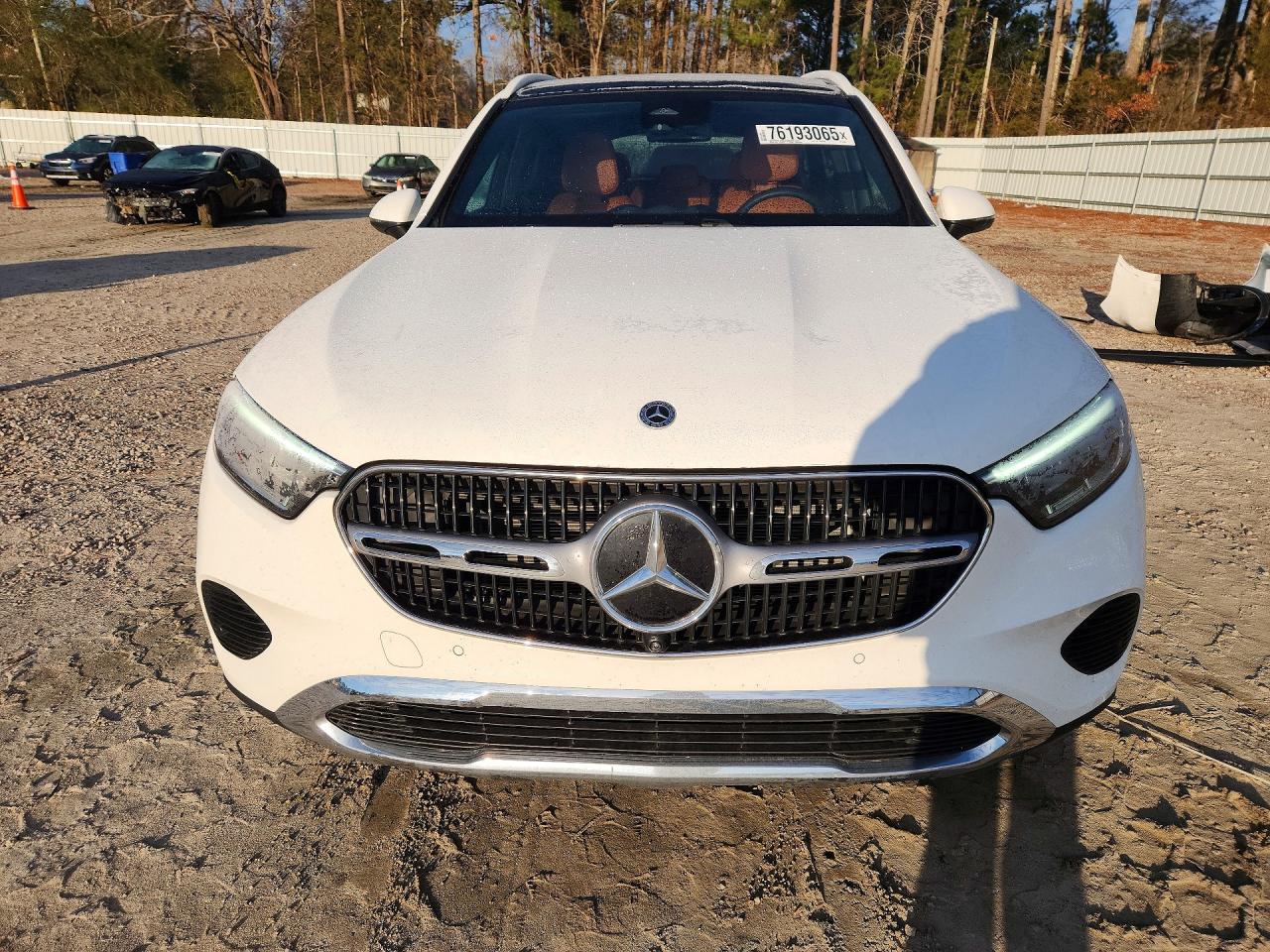 2025 MERCEDES-BENZ GLC 300 photo 13
