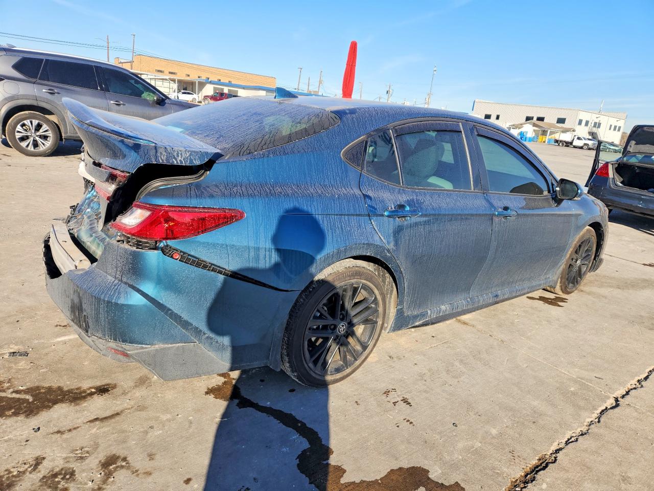 2025 TOYOTA CAMRY SE photo 3