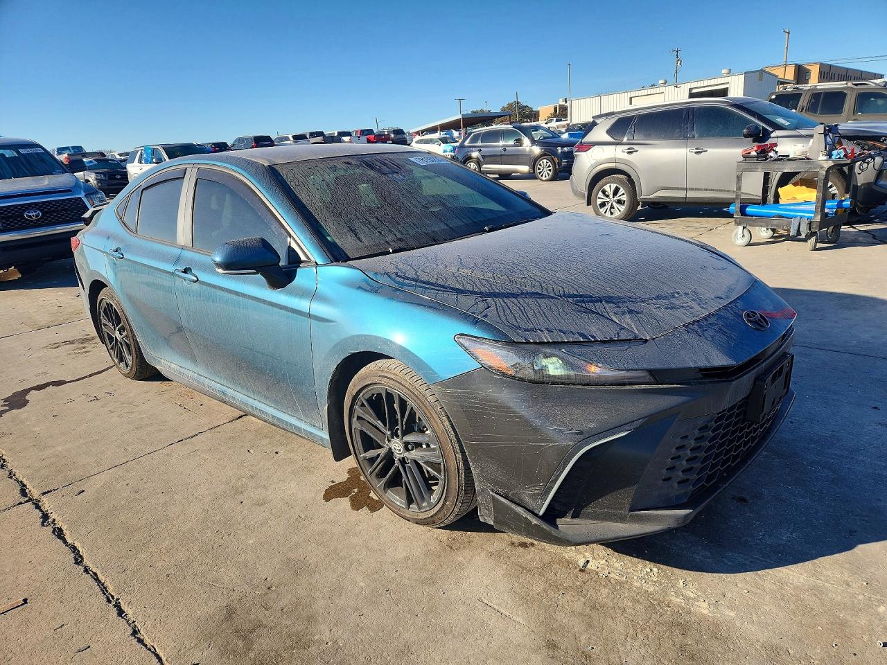 2025 TOYOTA CAMRY SE photo 4