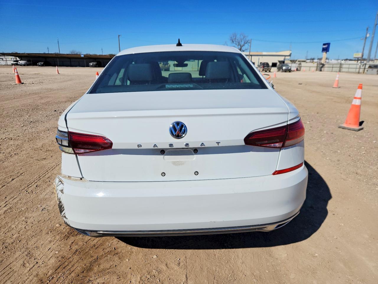 2020 VOLKSWAGEN PASSAT SE photo 11