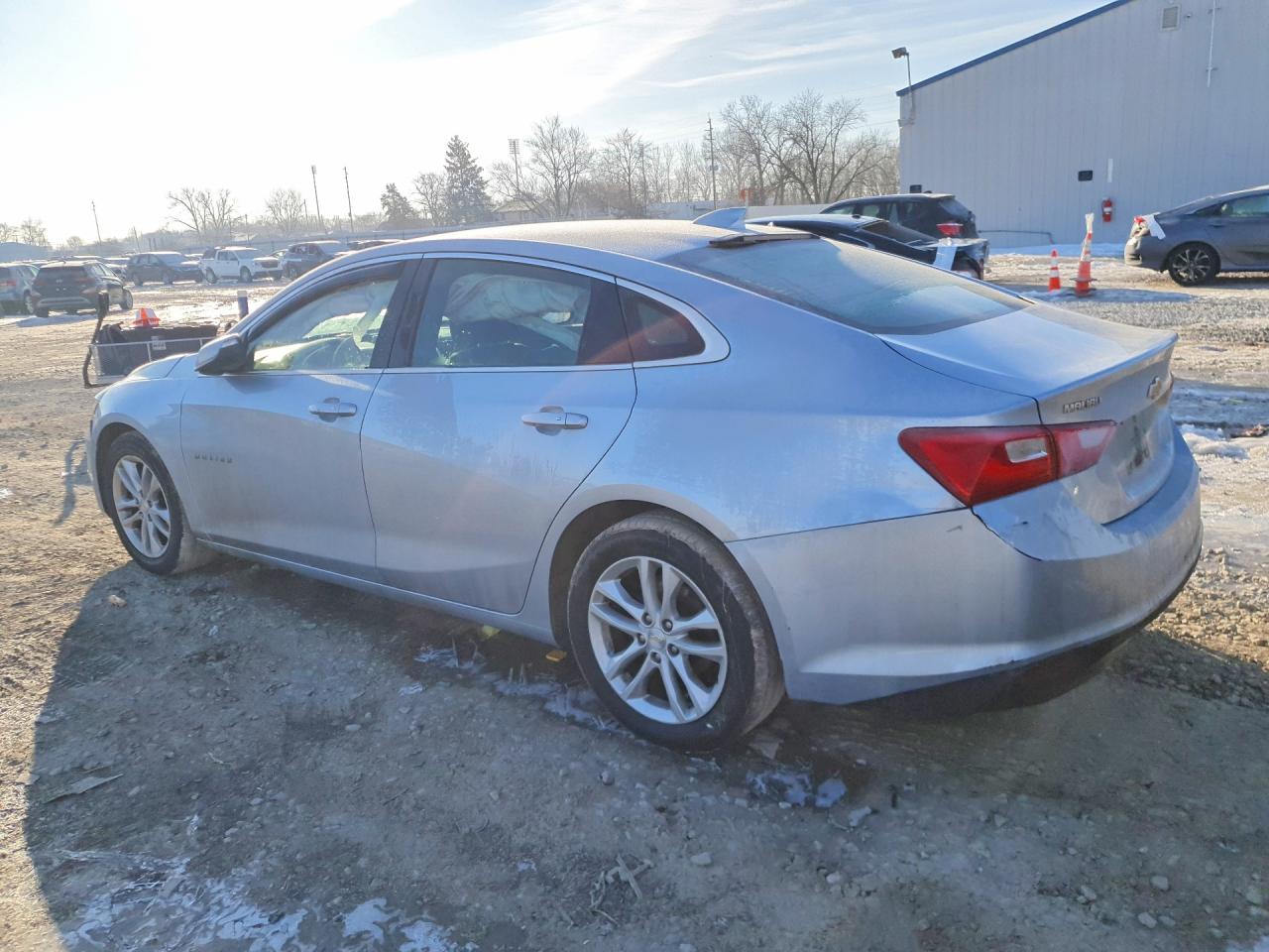 2018 CHEVROLET MALIBU LT photo 2