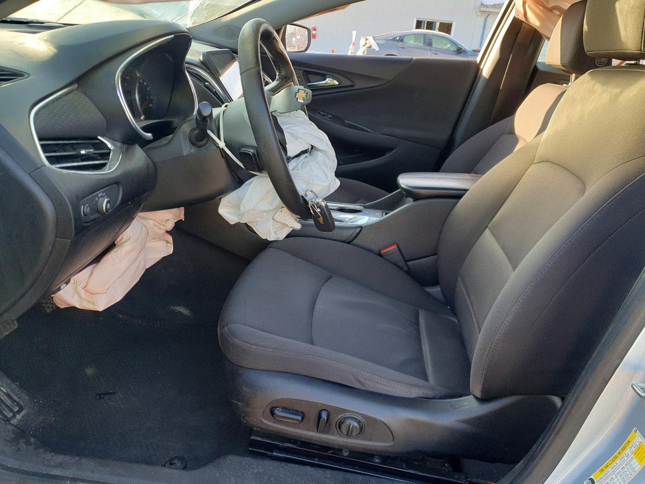 2018 CHEVROLET MALIBU LT photo 7