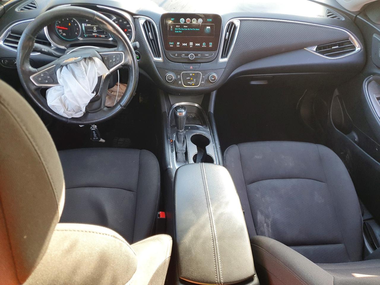 2018 CHEVROLET MALIBU LT photo 8