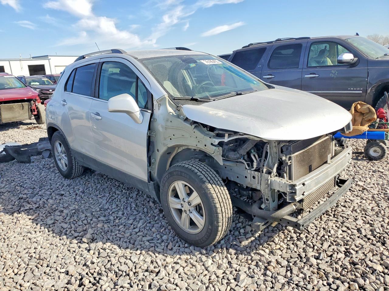 2017 CHEVROLET TRAX 1LT photo 4