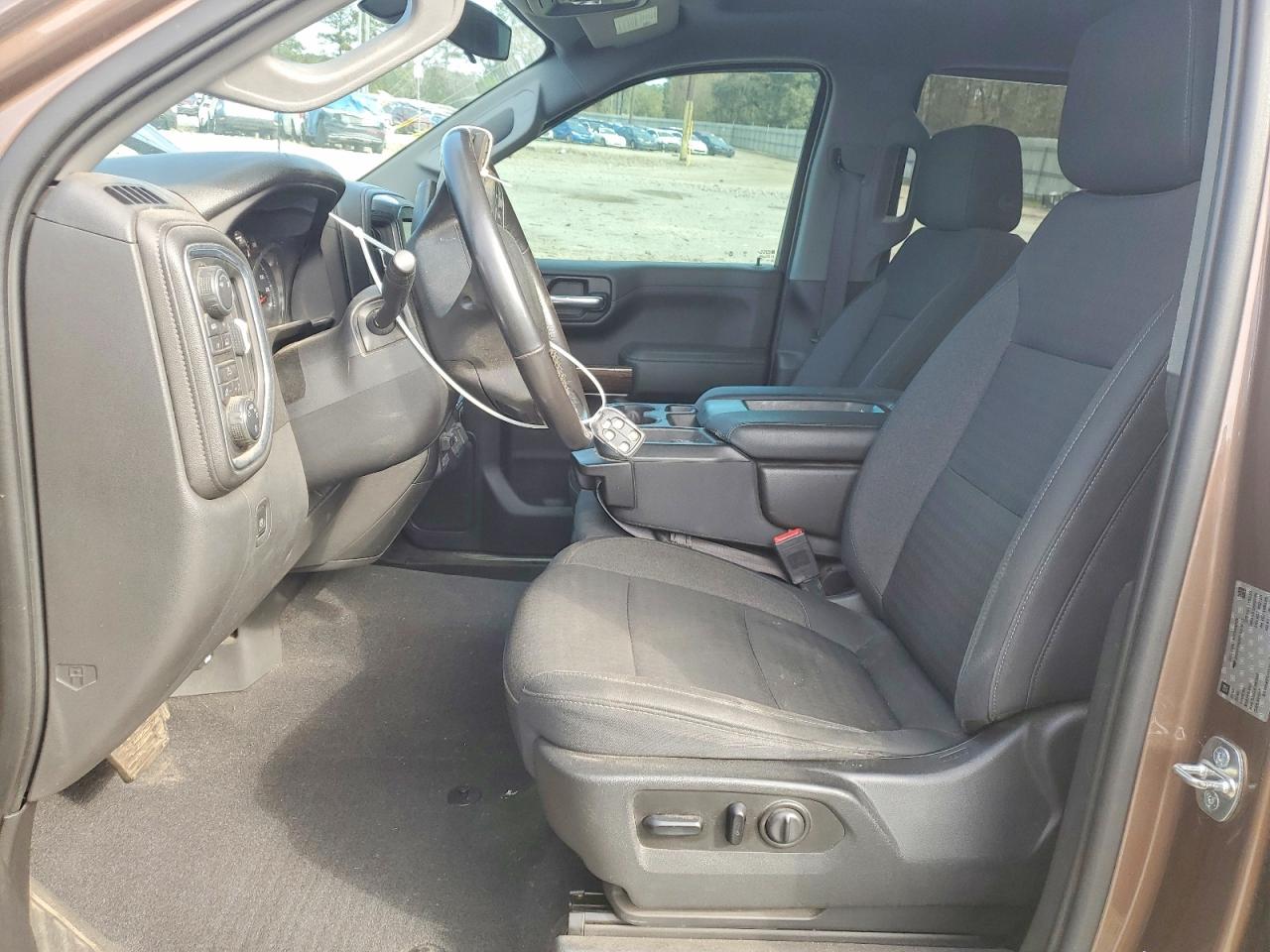 2019 CHEVROLET SILVERADO K1500 LT photo 19
