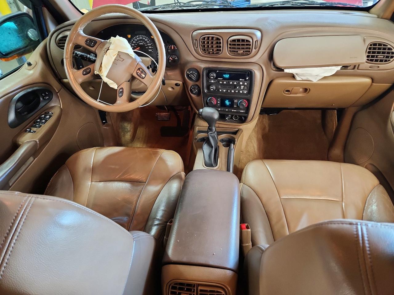 2002 CHEVROLET TRAILBLAZER photo 8