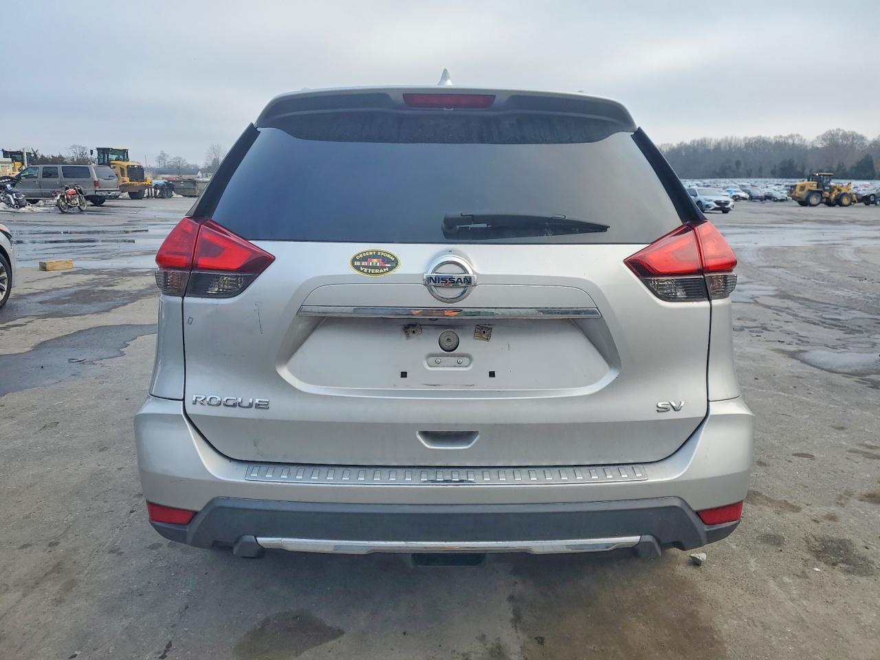 2017 NISSAN ROGUE S photo 11