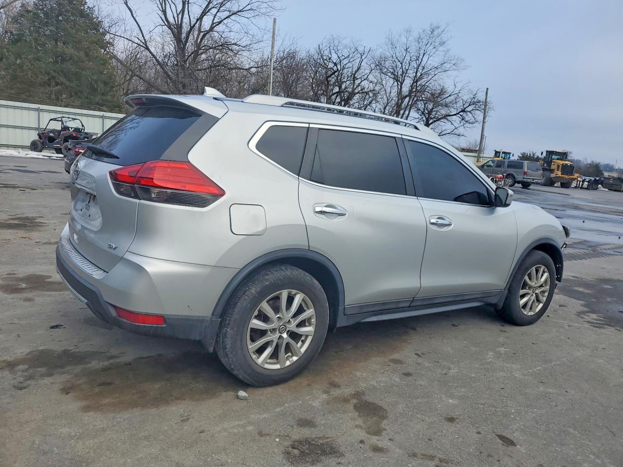 2017 NISSAN ROGUE S photo 5