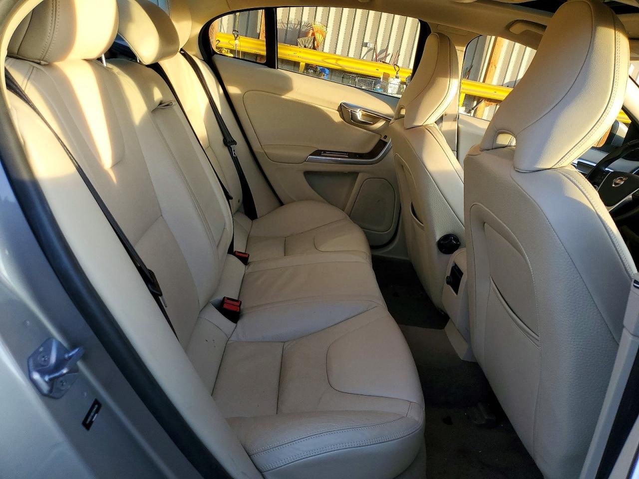 2014 VOLVO S60 T5 photo 19