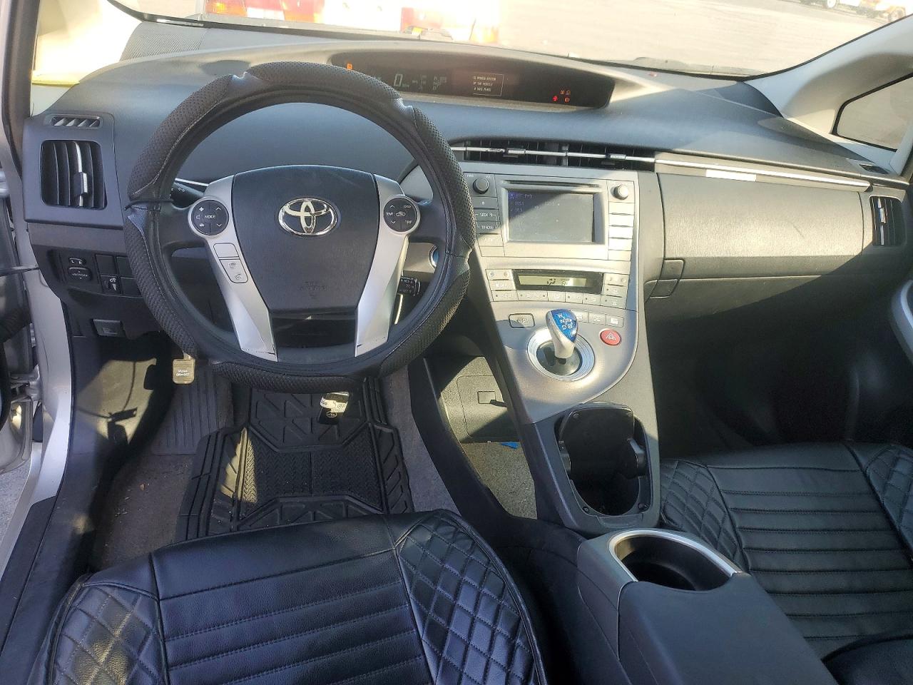 2012 TOYOTA PRIUS photo 15