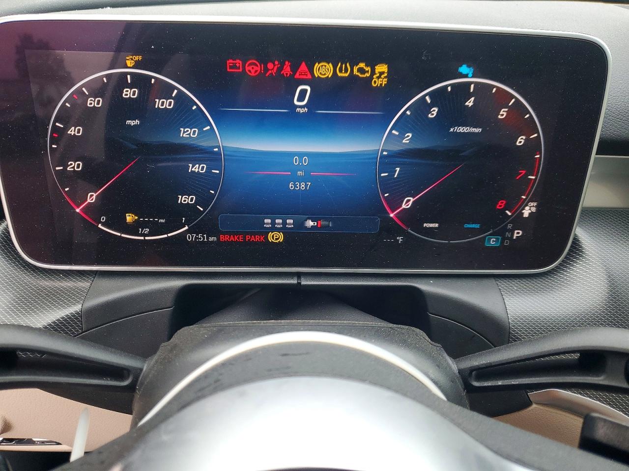 2025 MERCEDES-BENZ C 300 photo 9